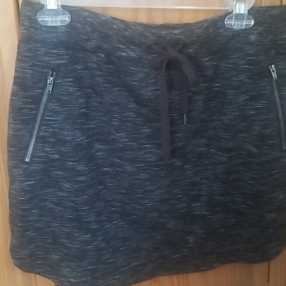 Skort. Green tea. NWT